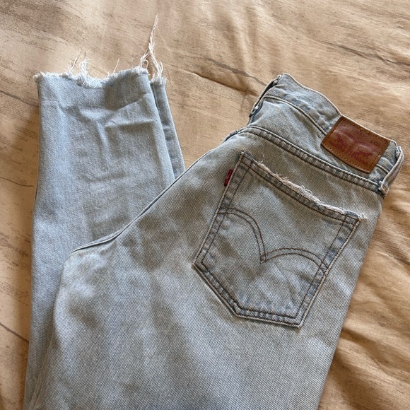 Aritzia Levi jean - Picture 2 of 2